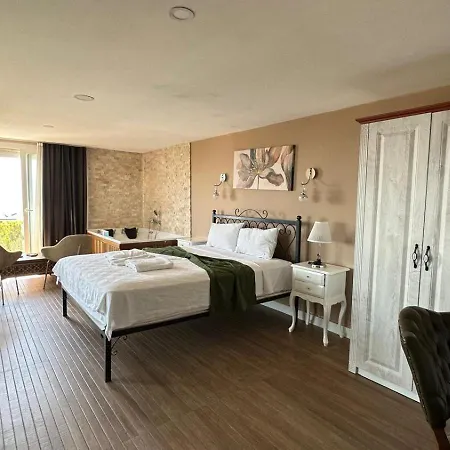 Aden Boutique Hotel Çeşme