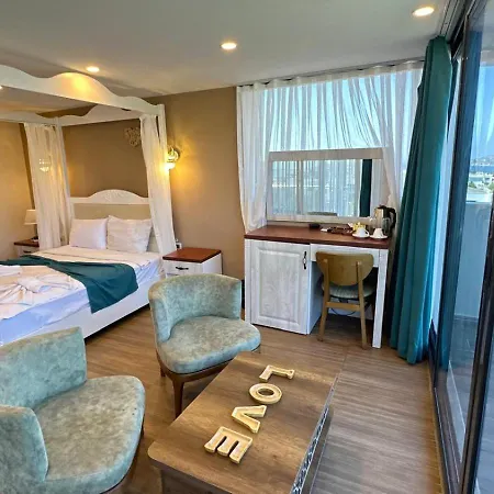 Aden Boutique 4*