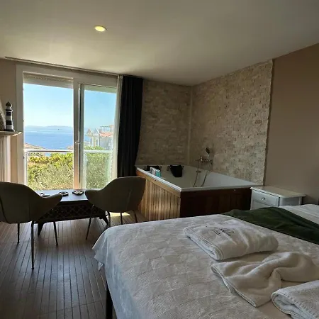Aden Boutique 4*