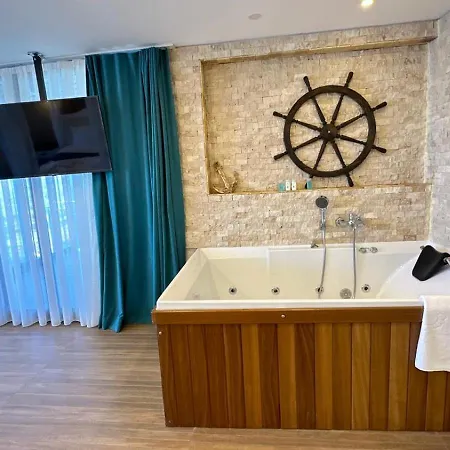 Aden Boutique 酒店