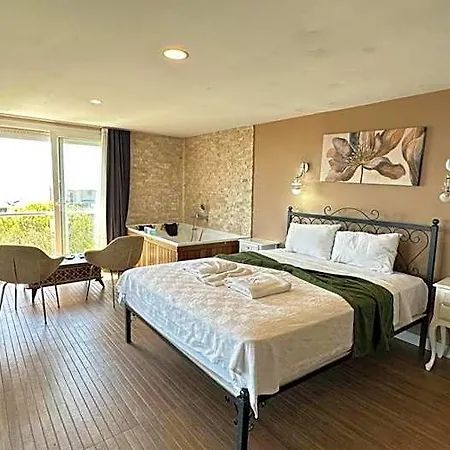 Aden Boutique Hotell Çeşme