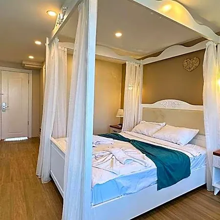 Aden Boutique Szálloda 4*